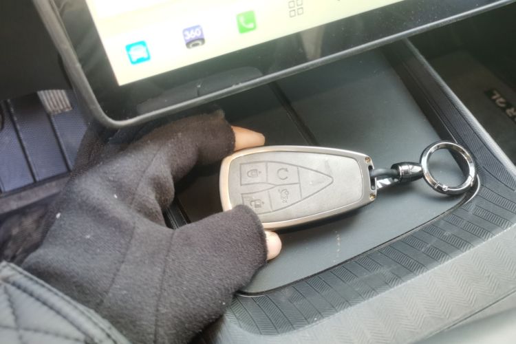 长安 逸动 2024款 1.5T GDI自动 尊贵型中控内饰7001