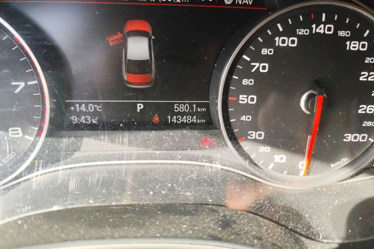 奥迪A6L 2014款 TFSI 标准型中控内饰15