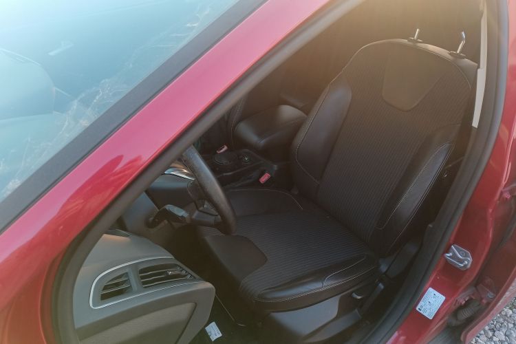 福特 福克斯 2012款 三厢 1.6L 自动风尚型中控内饰19