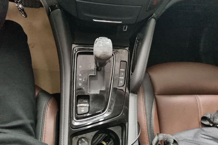 东风风神AX7 2018款 经典 1.6T 自动精英型中控内饰18