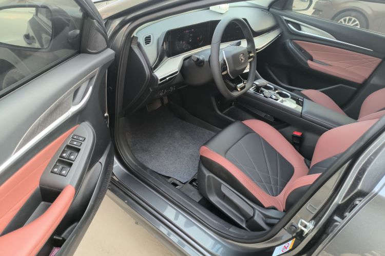 长安 逸动 2024款 PLUS 蓝鲸NE 1.4T GDI DCT高能版中控内饰20