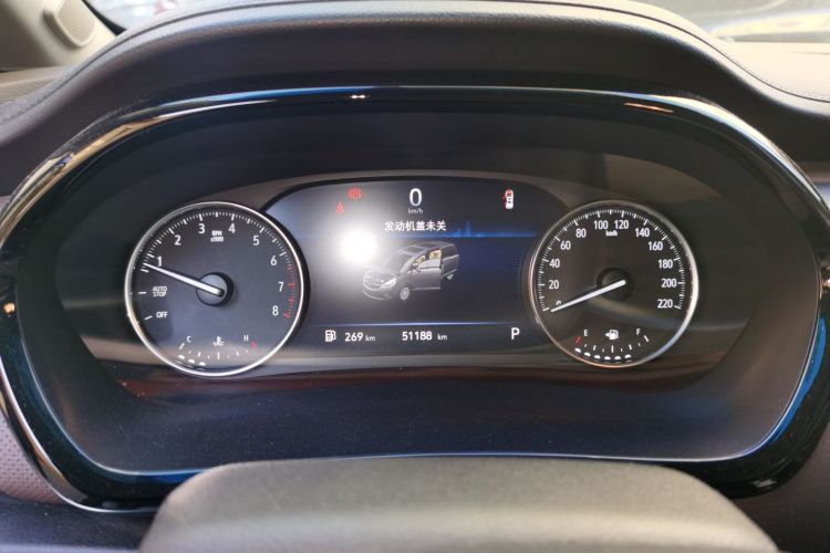 别克GL8 2021款 陆上公务舱 652T 豪华型中控内饰14