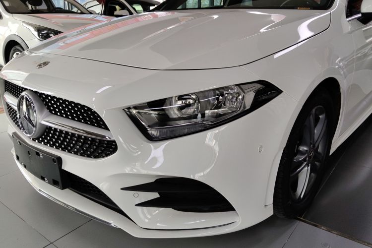 奔驰A级 2021款 A 180 L 运动轿车局部细节36