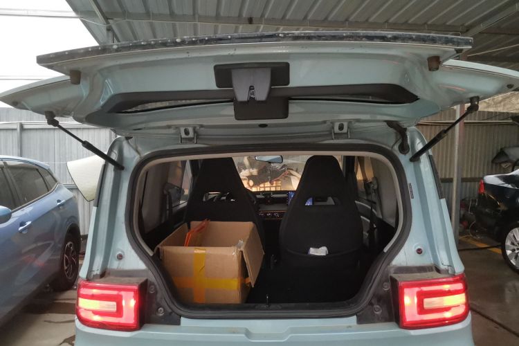 五菱汽车 宏光MINIEV 2020款 自在款 三元锂机舱底盘23