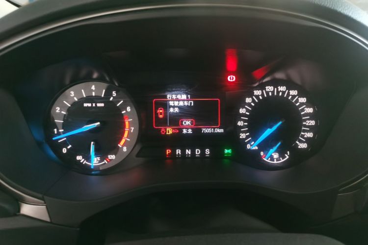 福特 蒙迪欧 2020款 EcoBoost 180 时尚型中控内饰14