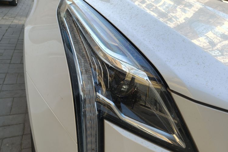 凯迪拉克XT5 2018款 28T 四驱豪华型车身外观8