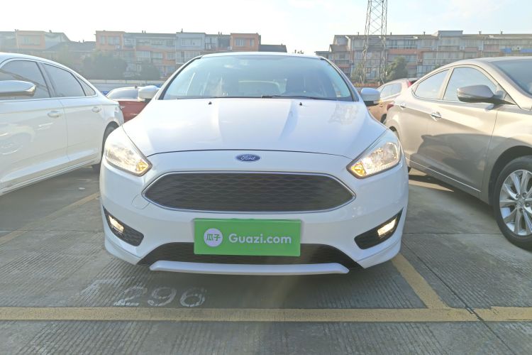 福特 福克斯 2017款 两厢 EcoBoost 125 自动超能风尚型智行版车身外观6001