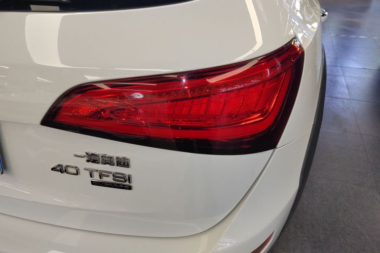 奥迪Q5 2017款 Plus 40 TFSI 舒适型车身外观9