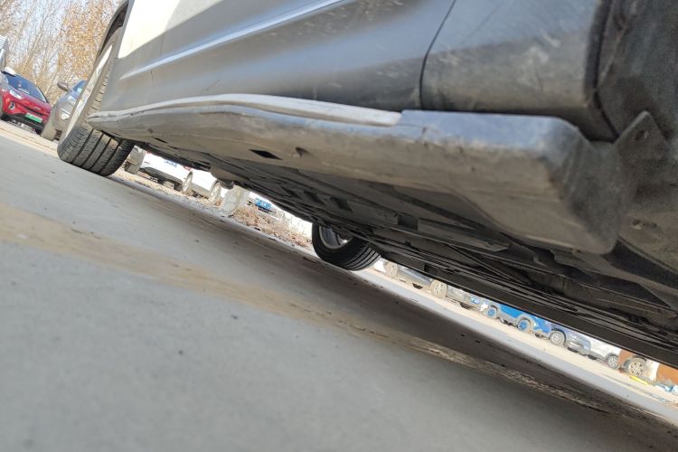 奔驰GLB 2022款 改款 GLB 200 动感型局部细节9001