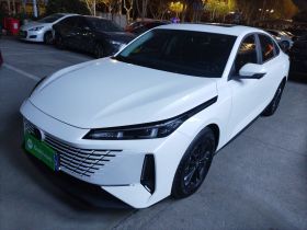 长安 逸达 2023款 蓝鲸NE 1.5T GDI DCT尊享型