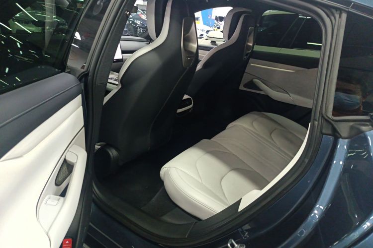 小米汽车 小米SU7 2024款 后驱长续航智驾版中控内饰7004