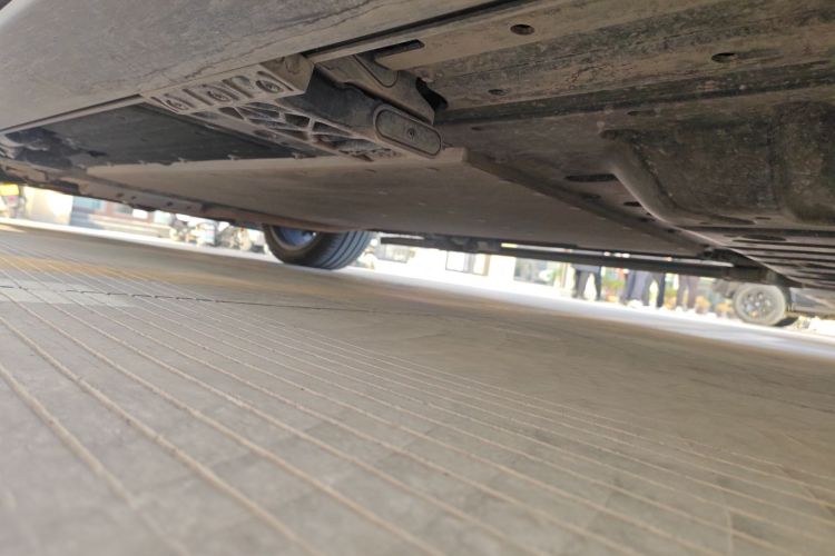 理想汽车 理想L9 2024款 Ultra局部细节9003