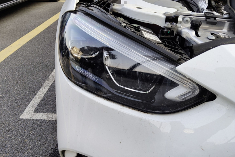 奔驰C级 2025款 改款 C 260 L 皓夜运动版车身外观8