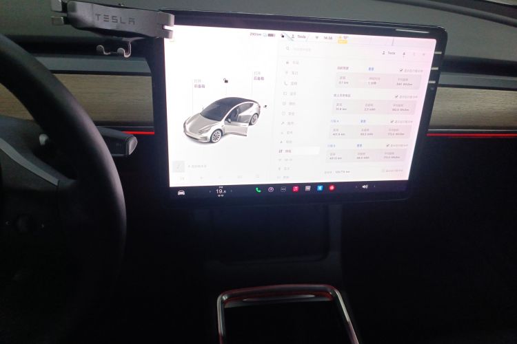 特斯拉 Model 3 2021款 标准续航后驱升级版中控内饰16
