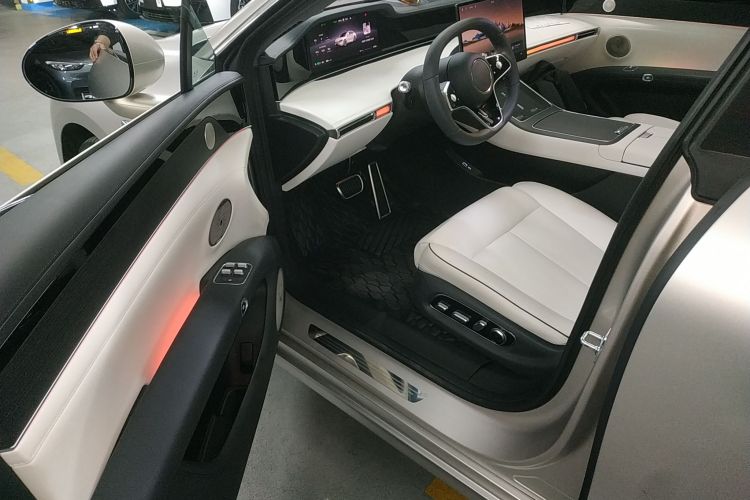 鸿蒙智行 享界S9 2024款 纯电 Ultra 四驱旗舰版中控内饰7003