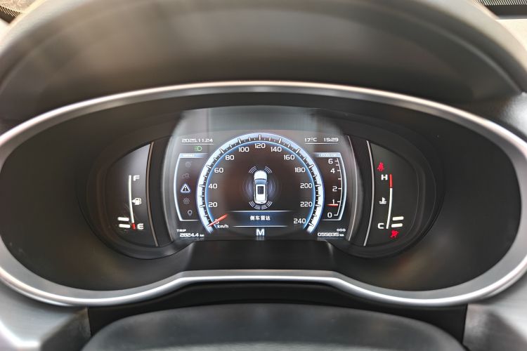 吉利汽车 博越 2016款 2.0L 手动智联型中控内饰14