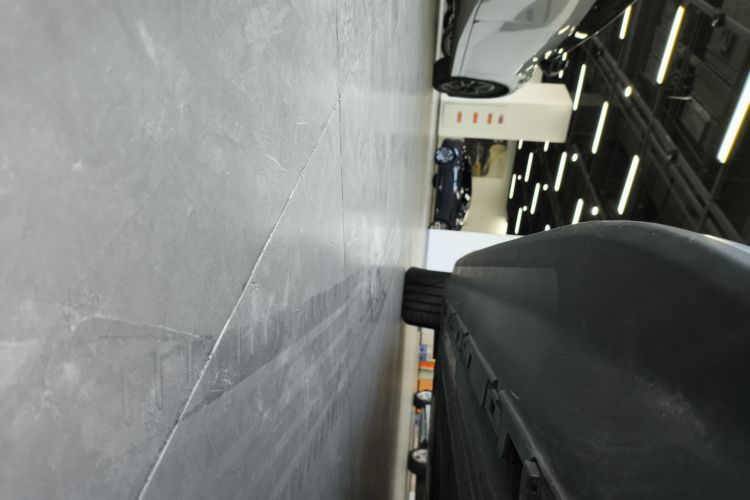 奔驰EQE SUV 2023款 350 4MATIC 先锋版局部细节9002