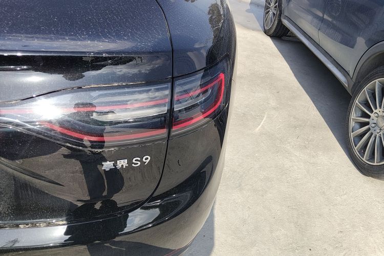 鸿蒙智行 享界S9 2024款 纯电 Ultra 四驱旗舰版车身外观9
