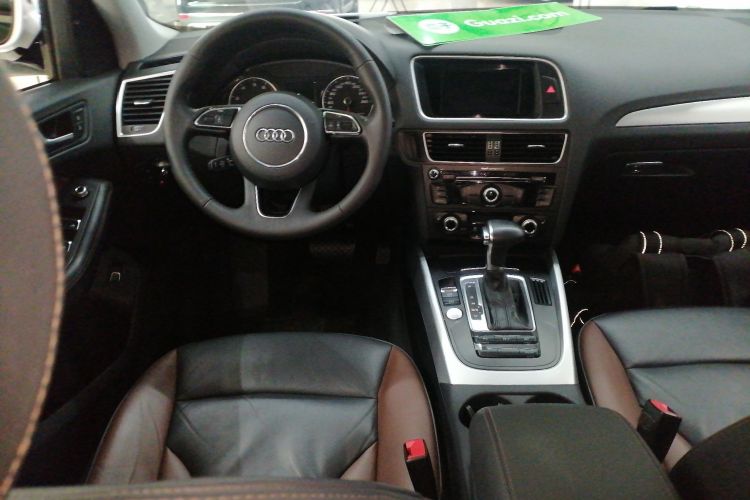 奥迪Q5 2018款 典藏版 40 TFSI 技术型局部细节13