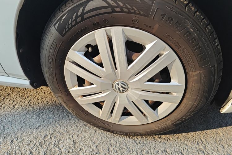 大众 Polo 2016款 1.4L 自动风尚型车身外观10