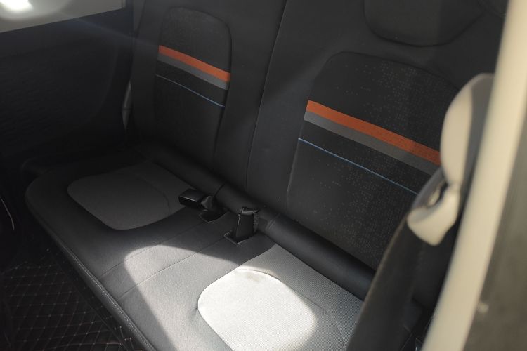 五菱汽车 宏光MINIEV 2022款 轻松款 磷酸铁锂中控内饰21