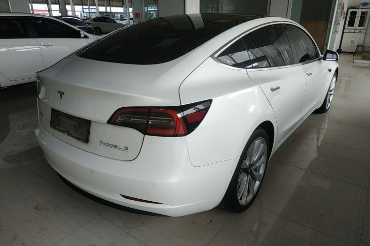 特斯拉 Model 3 2020款 改款 长续航后轮驱动版车身外观7
