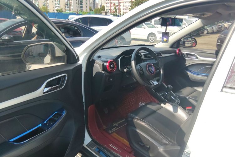 名爵ZS 2018款 1.5L 手动豪华版 国V中控内饰7003