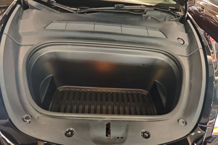 特斯拉 Model Y 2022款 后轮驱动版局部细节24