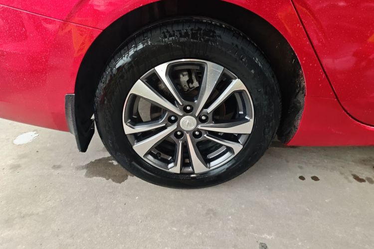 长安 逸动 2021款 PLUS 蓝鲸NE 1.4T GDI DCT尊贵型车身外观6008