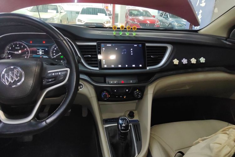 别克 英朗 2018款 15T 手动精英型 国V中控内饰16