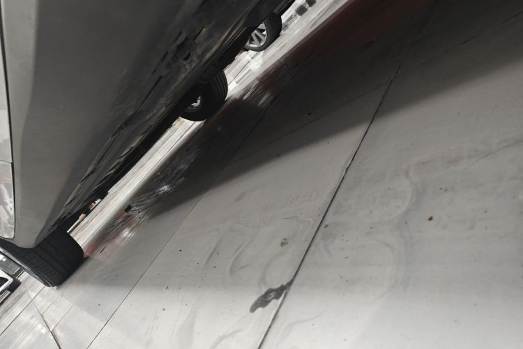 奔驰GLC 2020款 改款 GLC 260 L 4MATIC 动感型局部细节9002