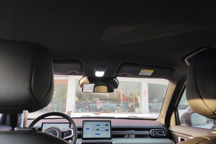 宝骏悦也Plus 2024款 智尊版 4座中控内饰22