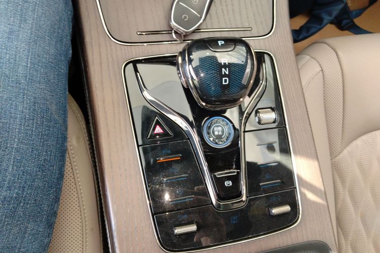 比亚迪 汉 2025款 EV 701KM激光雷达智驾型局部细节18