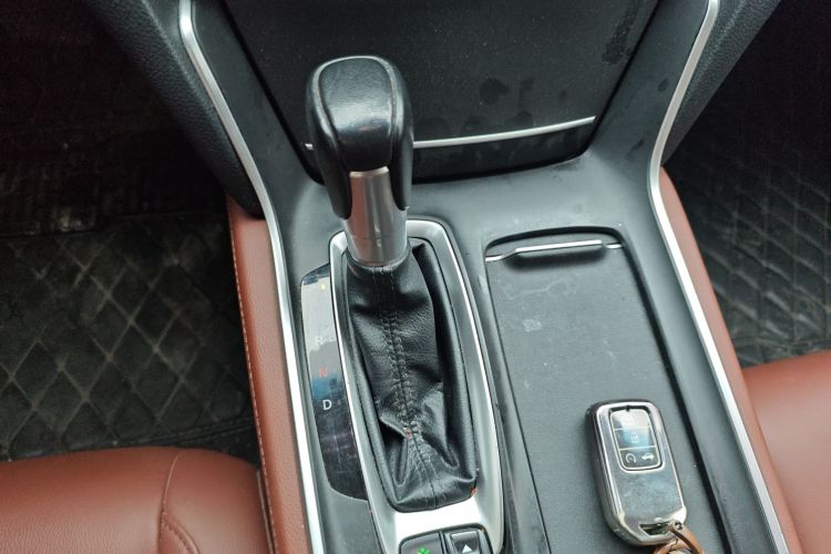 本田 英仕派 2019款 260TURBO 精耀版 国VI中控内饰18