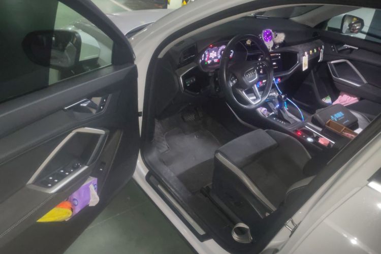 奥迪Q3 2019款 35 TFSI 进取动感型中控内饰20