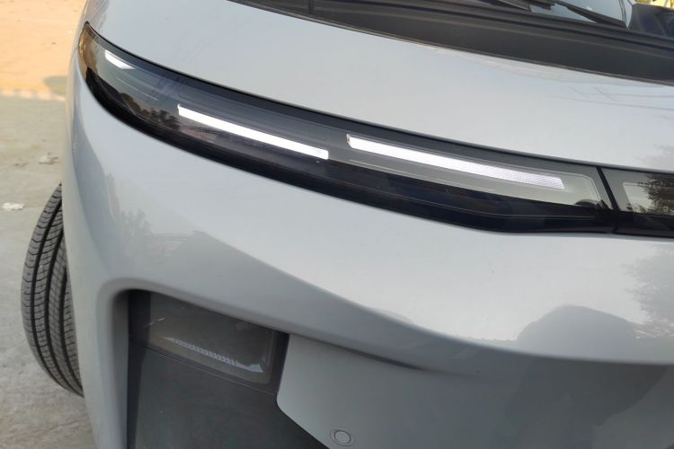 零跑汽车 零跑B10 2025款 510悦享版车身外观8