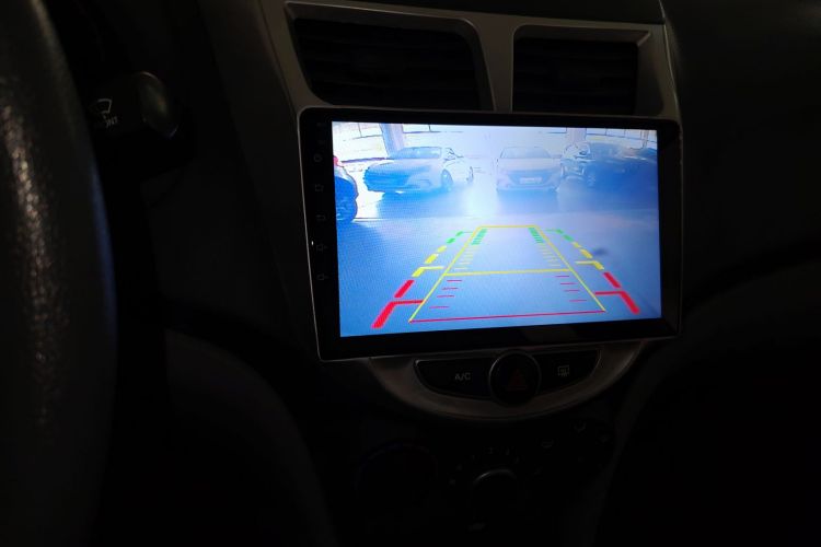 现代 瑞纳 2016款 1.4L 手动智能型GLS局部细节16