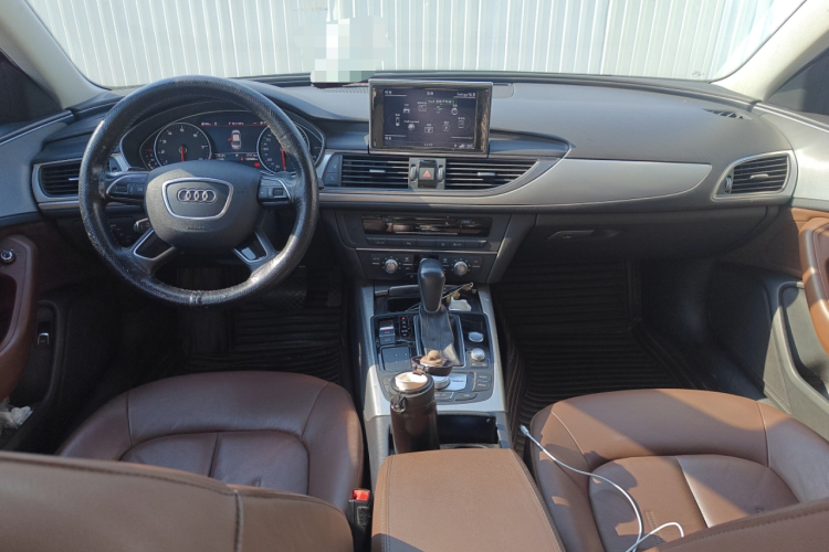 奥迪A6L 2018款 35 TFSI 典藏版中控内饰12