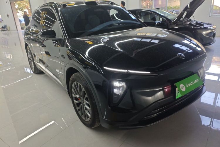 蔚来ES6 2024款 75kWh车身外观3