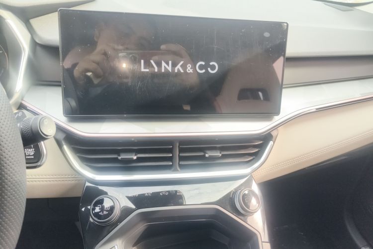 领克06 2023款 Remix 1.5T Shero中控内饰16