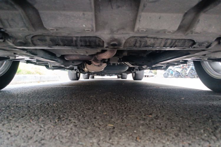 别克GL8 2014款 3.0L XT豪华商务旗舰版局部细节9008