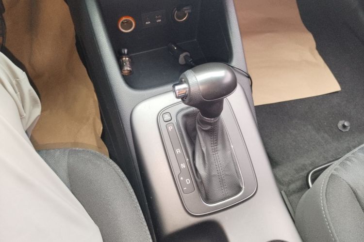 起亚K3 2013款 1.6L 自动GL局部细节18