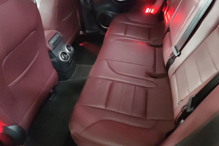 魏牌 VV7 2017款 2.0T 旗舰型中控内饰7004