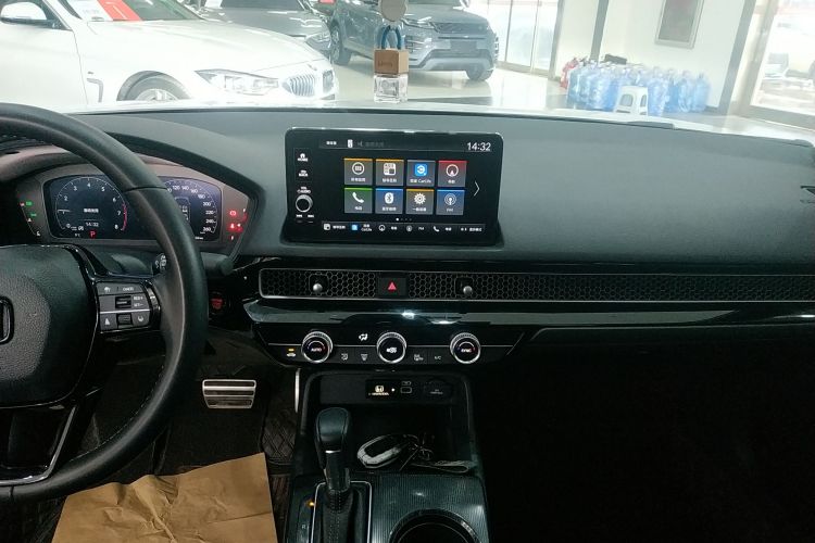 本田 思域 2022款 240TURBO CVT燃动版中控内饰16