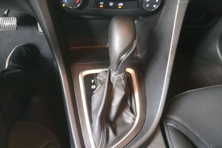 别克 英朗 2021款 改款 典范 1.5L 自动精英型局部细节18