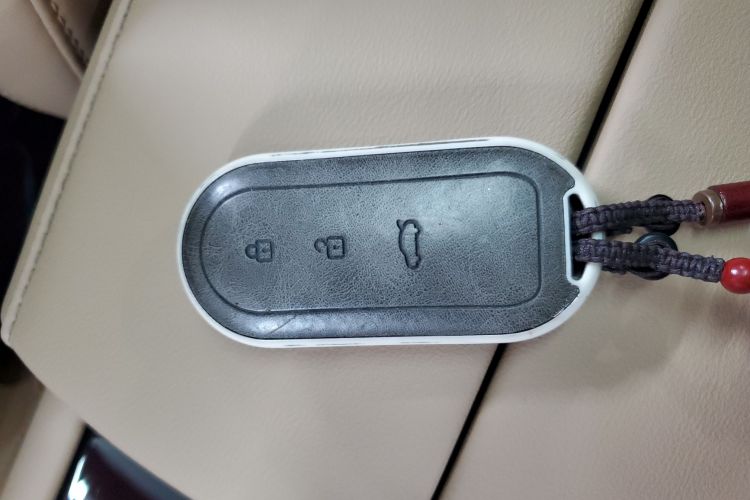 鸿蒙智行 问界M7 2024款 1.5T 智驾四驱Max版 6座中控内饰7001