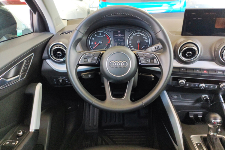 奥迪Q2L 2018款 35 TFSI 时尚致雅型 国VI局部细节13