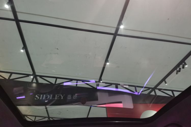 宝马5系 2025款 530Li 领先型 M运动套装中控内饰22