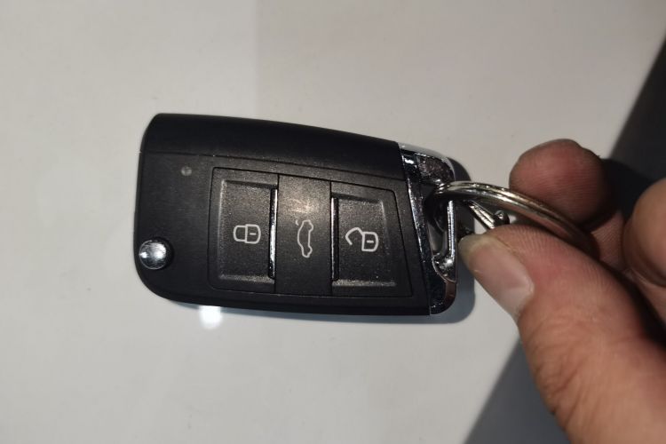 大众 高尔夫 2019款 280TSI DSG豪华型 国VI中控内饰11