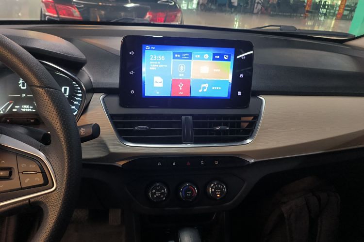 宝骏360 2019款 1.5L CVT精英型 国VI中控内饰16